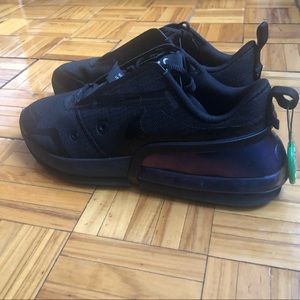 Nike air max up triple black, women’s size 8